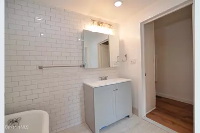 190 Willow St, Lee, MA 01238 - Photo 24