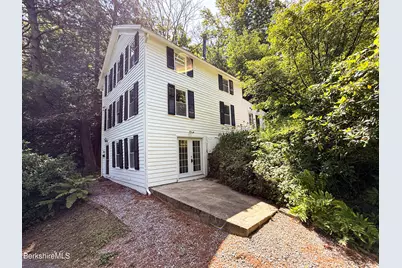 190 Willow St, Lee, MA 01238 - Photo 2