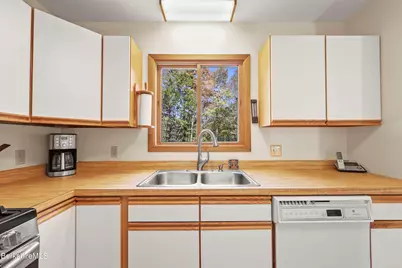 337 Captain Whitney Rd, Becket, MA 01223 - Photo 18