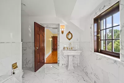 5 Crofut St, Pittsfield, MA 01201 - Photo 44