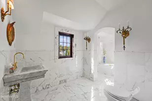 5 Crofut St, Pittsfield, MA 01201 - Photo 44