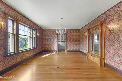 5 Crofut St, Pittsfield, MA 01201 - Photo 8