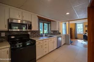 1600 Pleasant St, Lee, MA 01238 - Photo 10