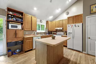 1592 County Rd, Sheffield, MA 01230 - Photo 12