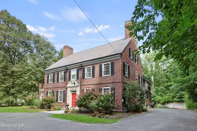 65 Crofut St, Pittsfield, MA 01201 - Photo 4