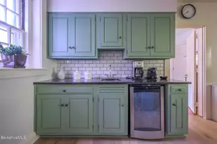 65 Crofut St, Pittsfield, MA 01201 - Photo 24