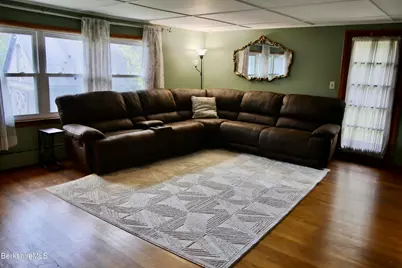 15 W Stockbridge Rd, Stockbridge, MA 01262 - Photo 8