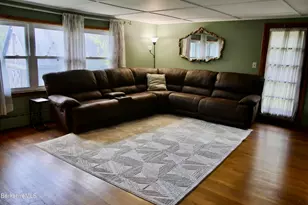 15 W Stockbridge Rd, Stockbridge, MA 01262 - Photo 8