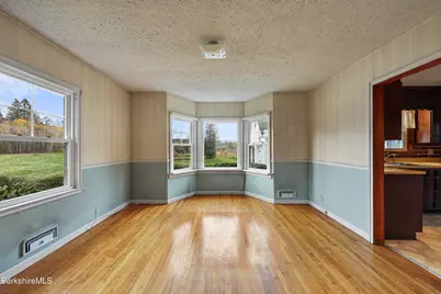 399 State Rd, Richmond, MA 01254 - Photo 14