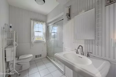 399 State Rd, Richmond, MA 01254 - Photo 36