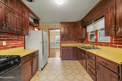 399 State Rd, Richmond, MA 01254 - Photo 22
