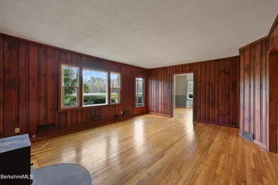 399 State Rd, Richmond, MA 01254 - Photo 12