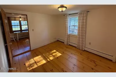 910 North Hoosac Rd, Williamstown, MA 01267 - Photo 10