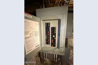 910 North Hoosac Rd, Williamstown, MA 01267 - Photo 22