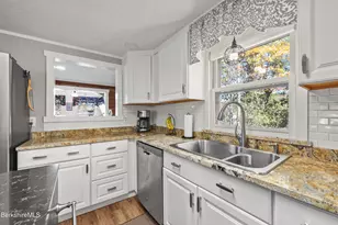 30 Cove Ln, Hinsdale, MA 01235 - Photo 12