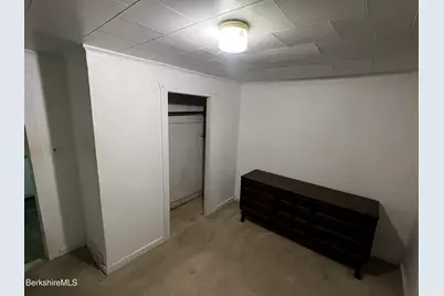 36 Beacon Ave, Pittsfield, MA 01201 - Photo 10