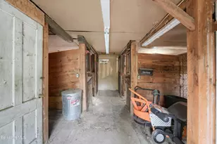 10 Maple Ln, Blandford, MA 01008 - Photo 32