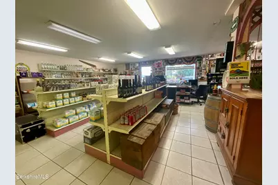 731 Main St, Lanesborough, MA 01237 - Photo 8