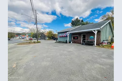 731 Main St, Lanesborough, MA 01237 - Photo 2