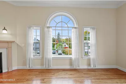 46 Housatonic St #2B, Lenox, MA 01240 - Photo 14