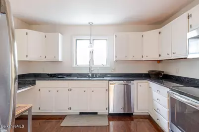 230 Middle Rd, Austerlitz, NY 12017 - Photo 18