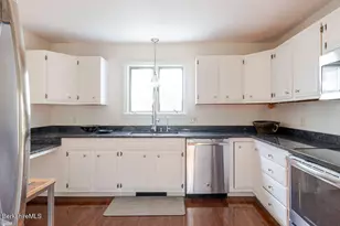 230 Middle Rd, Austerlitz, NY 12017 - Photo 18