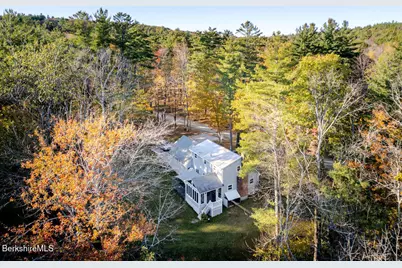 230 Middle Rd, Austerlitz, NY 12017 - Photo 10