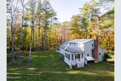 230 Middle Rd, Austerlitz, NY 12017 - Photo 8