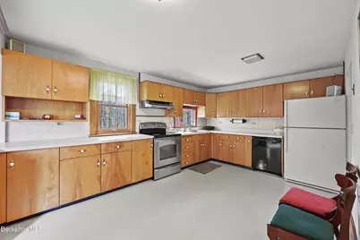 1772 Swamp Rd, Richmond, MA 01254 - Photo 20