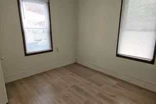 61 Seymour St, Pittsfield, MA 01201 - Photo 16