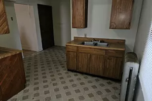 61 Seymour St, Pittsfield, MA 01201 - Photo 8