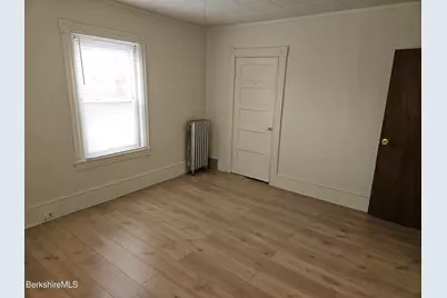 61 Seymour St, Pittsfield, MA 01201 - Photo 30