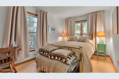 2 W Rose Ct #B-1, Great Barrington, MA 01230 - Photo 16