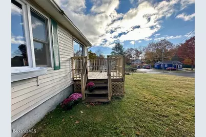 41 Highland Ave, Pittsfield, MA 01201 - Photo 6