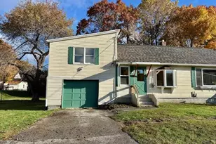 41 Highland Ave, Pittsfield, MA 01201 - Photo 2