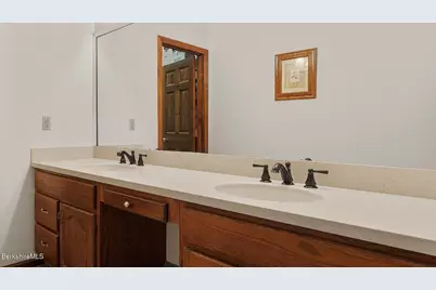 5 Victoria Ln, Lanesborough, MA 01237 - Photo 30