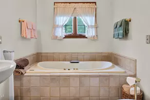 5 Victoria Ln, Lanesborough, MA 01237 - Photo 28