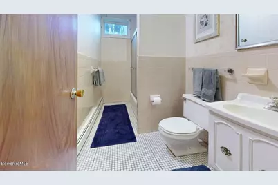 612 East New Lenox Rd, Pittsfield, MA 01201 - Photo 20