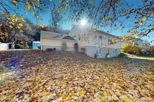 612 E New Lenox Rd, Pittsfield, MA 01201 - Photo 8