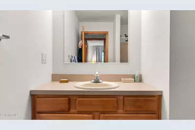 2 W Rose Ct, Great Barrington, MA 01230 - Photo 18