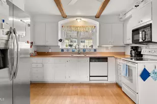 81 Castle Hill Ave, Great Barrington, MA 01230 - Photo 10