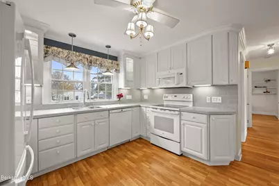 171 Pine Grove Dr, Pittsfield, MA 01201 - Photo 20
