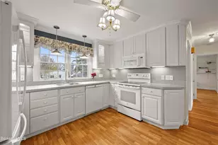 171 Pine Grove Dr, Pittsfield, MA 01201 - Photo 20