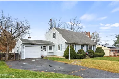 171 Pine Grove Dr, Pittsfield, MA 01201 - Photo 2