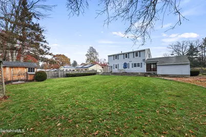 171 Pine Grove Dr, Pittsfield, MA 01201 - Photo 4