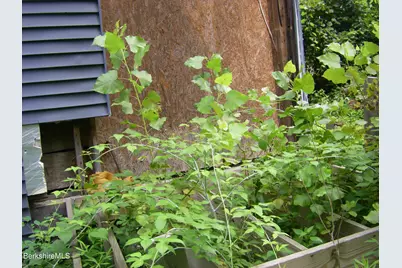 306 Union St, North Adams, MA 01247 - Photo 8