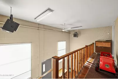 17 Taconic Park Dr, Pittsfield, MA 01201 - Photo 10