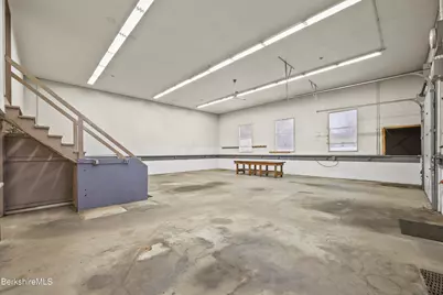 17 Taconic Park Dr, Pittsfield, MA 01201 - Photo 16