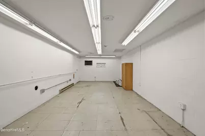 17 Taconic Park Dr, Pittsfield, MA 01201 - Photo 24