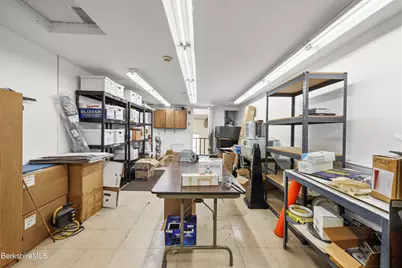 17 Taconic Park Dr, Pittsfield, MA 01201 - Photo 8